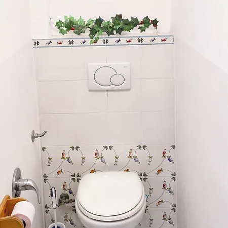 公寓 Beautiful Renovated ,next To The ! Air-c, Free Parking! *